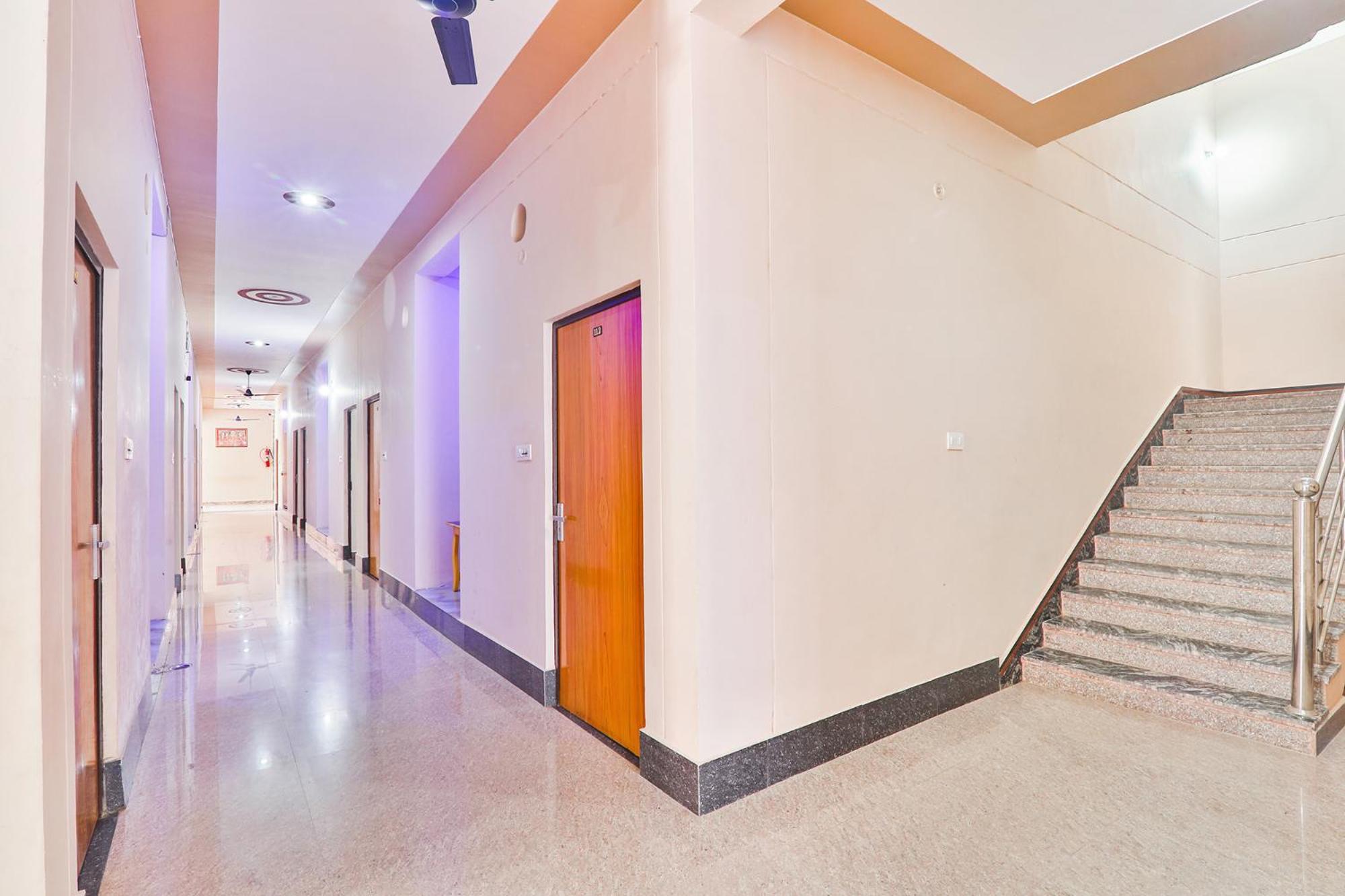Fabhotel Shree Venkatesh Nileyam Ayodhya Eksteriør billede