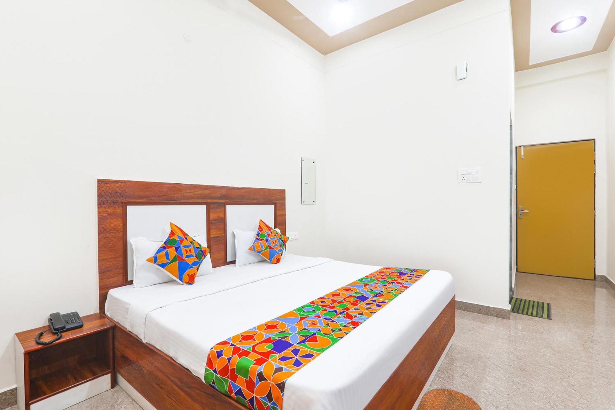 Fabhotel Shree Venkatesh Nileyam Ayodhya Eksteriør billede